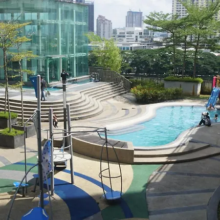 Good Mood House 3-7Pax,Free Parking,Upstairs Shopping Mall, Hospital Columbia, Tar University, Lrt Station Kuala Lumpur Exterior photo