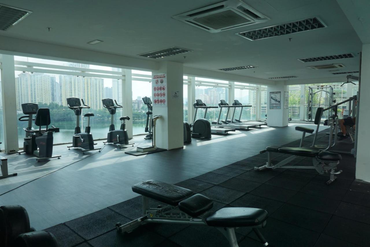 Good Mood House 3-7pax,free Parking,upstairs Shopping Mall, Hospital Columbia, Tar University, Lrt Station *