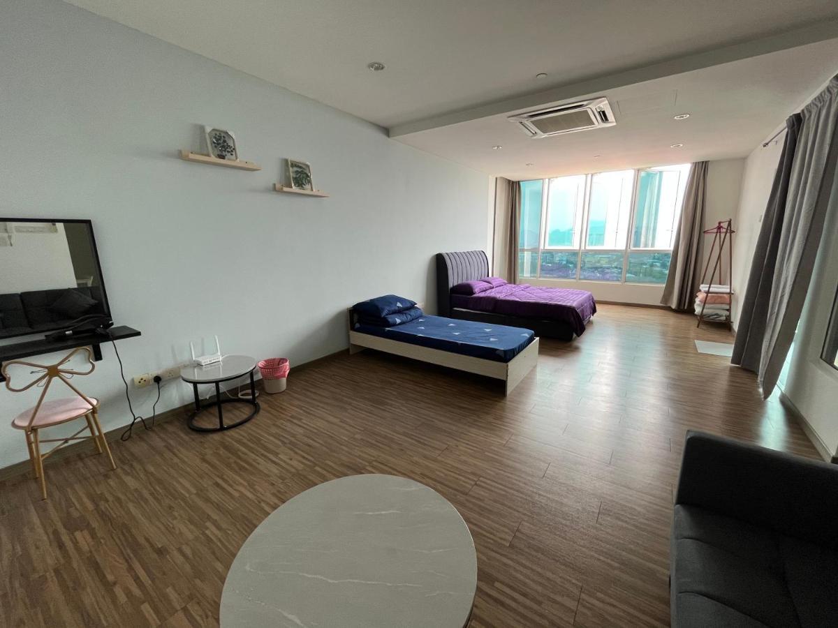 Good Mood House 3-7pax,free Parking,upstairs Shopping Mall, Hospital Columbia, Tar University, Lrt Station Apartment